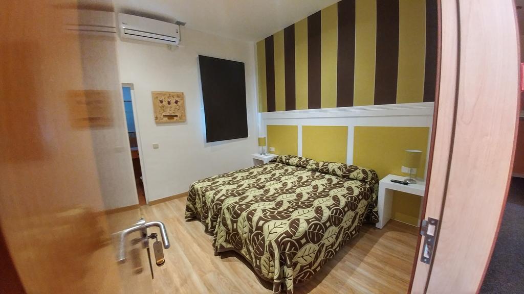 סן פרננדו Hostal Paris מראה חיצוני תמונה