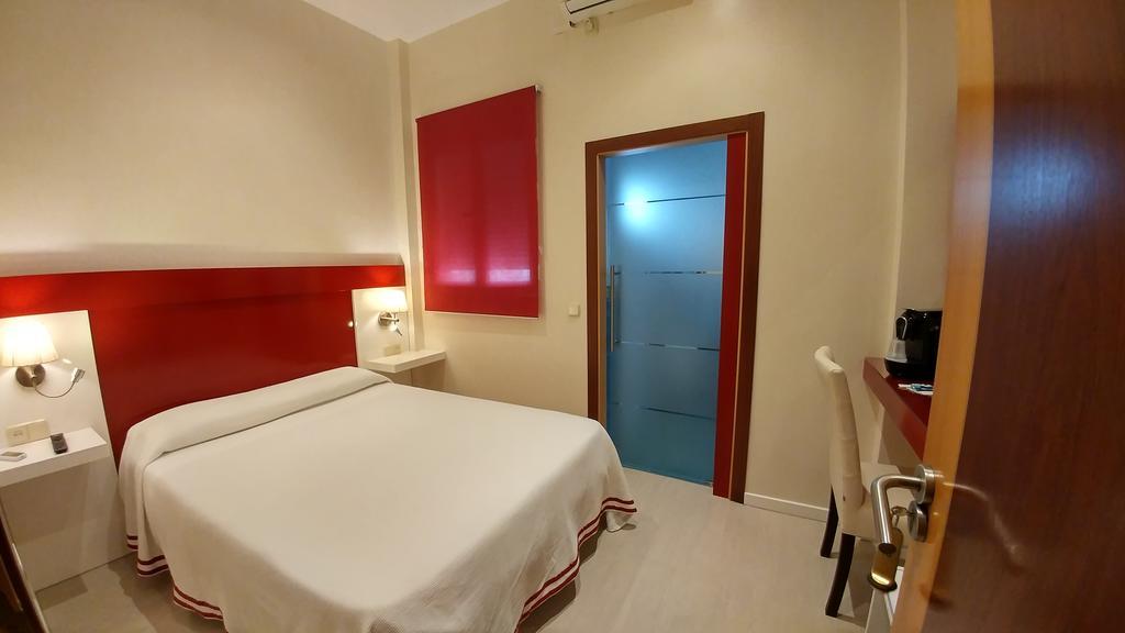 סן פרננדו Hostal Paris מראה חיצוני תמונה