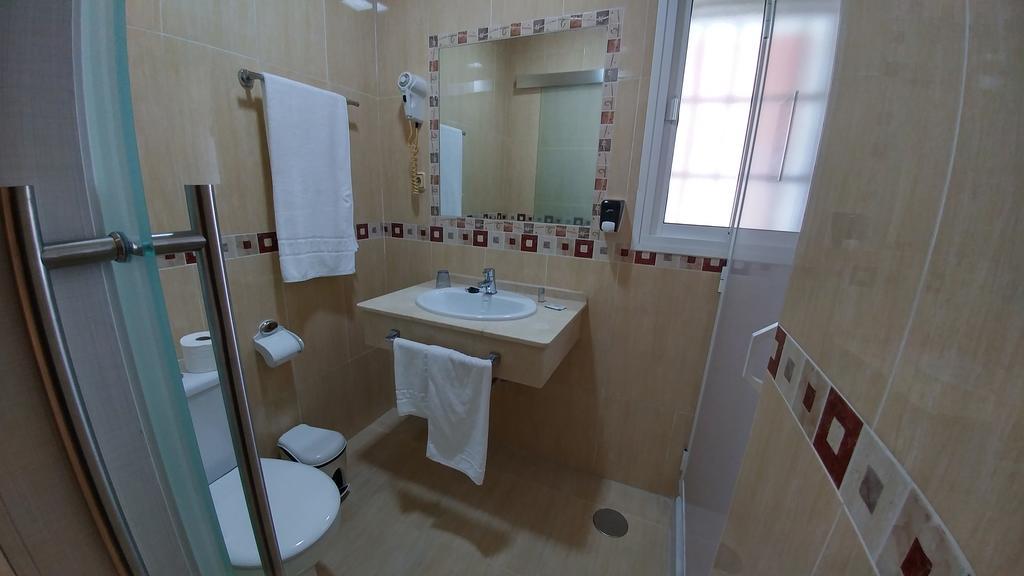 סן פרננדו Hostal Paris מראה חיצוני תמונה