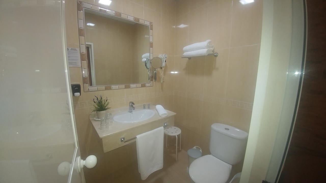 סן פרננדו Hostal Paris מראה חיצוני תמונה