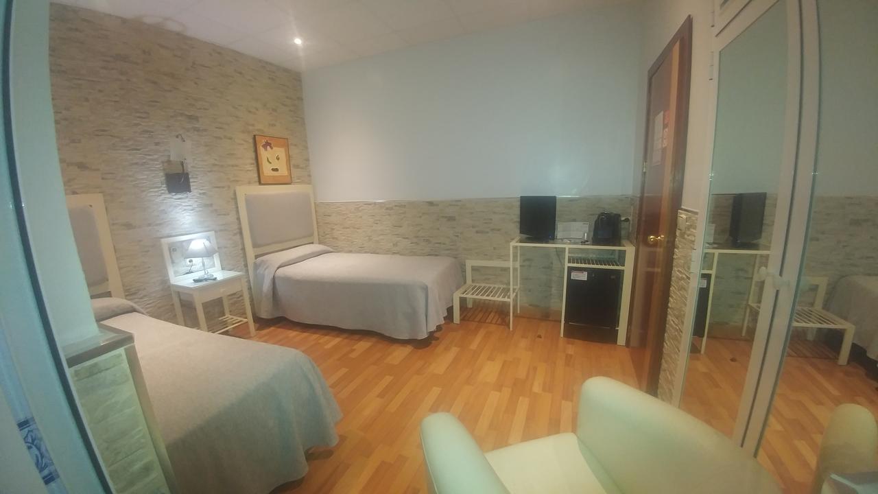 סן פרננדו Hostal Paris מראה חיצוני תמונה